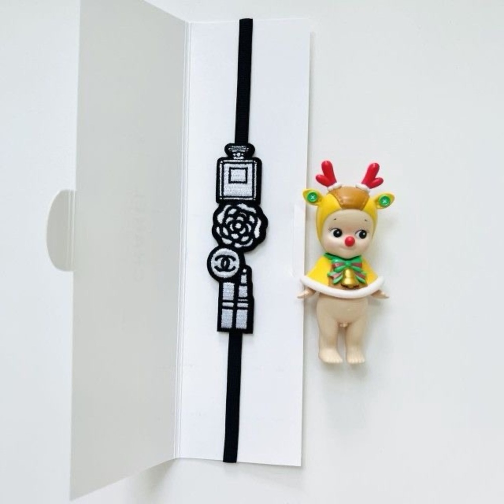 CHANEL Beauty Gift Bookmark – Black Logo Ribbon Book Mark